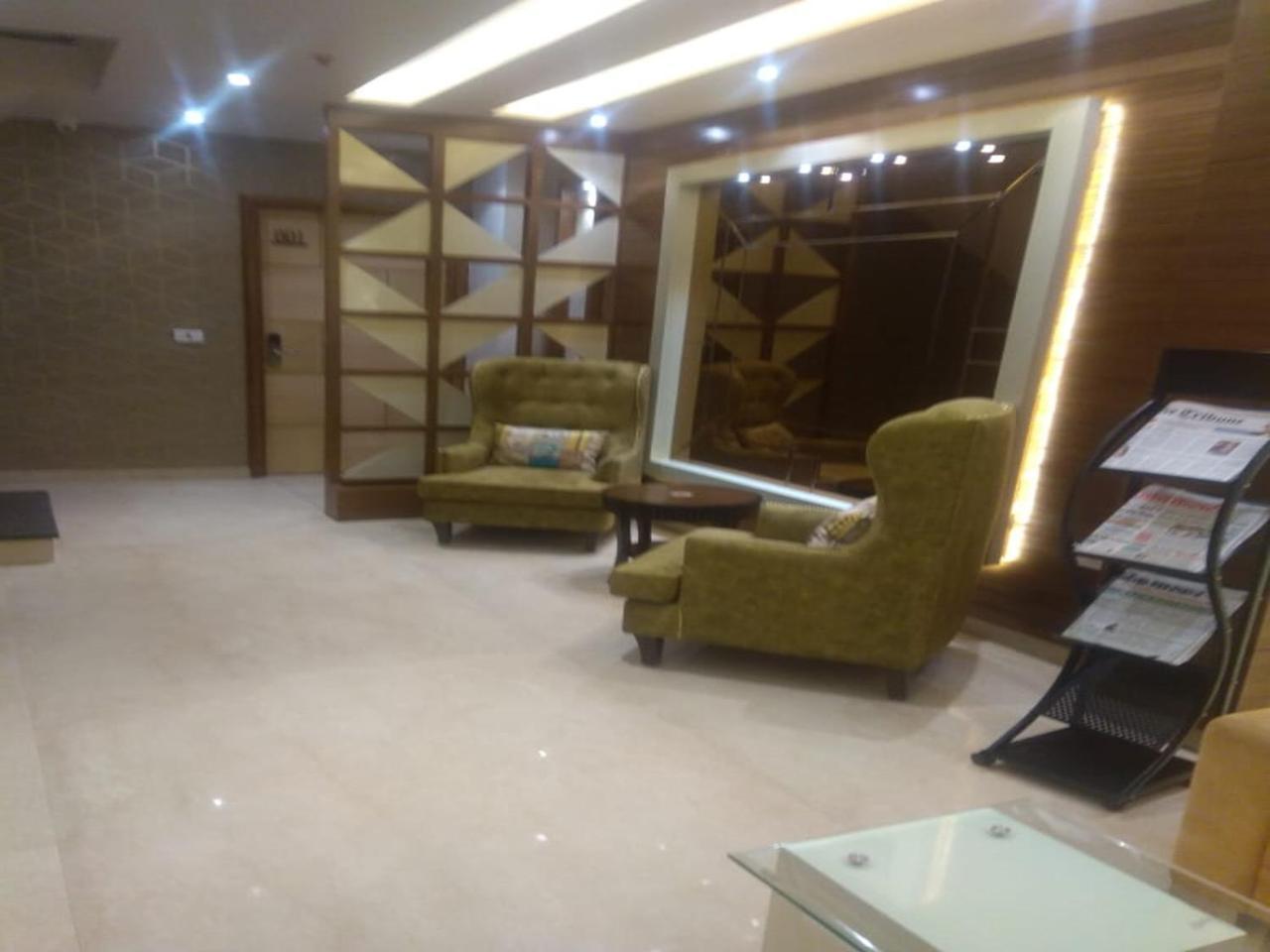 Csjs Inn By Krishna Group Of Hotels 암리차르 외부 사진